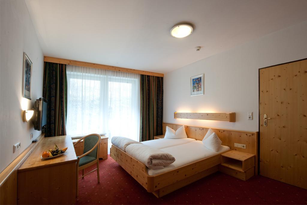 Hotel Bierwirt Innsbruck Exteriör bild