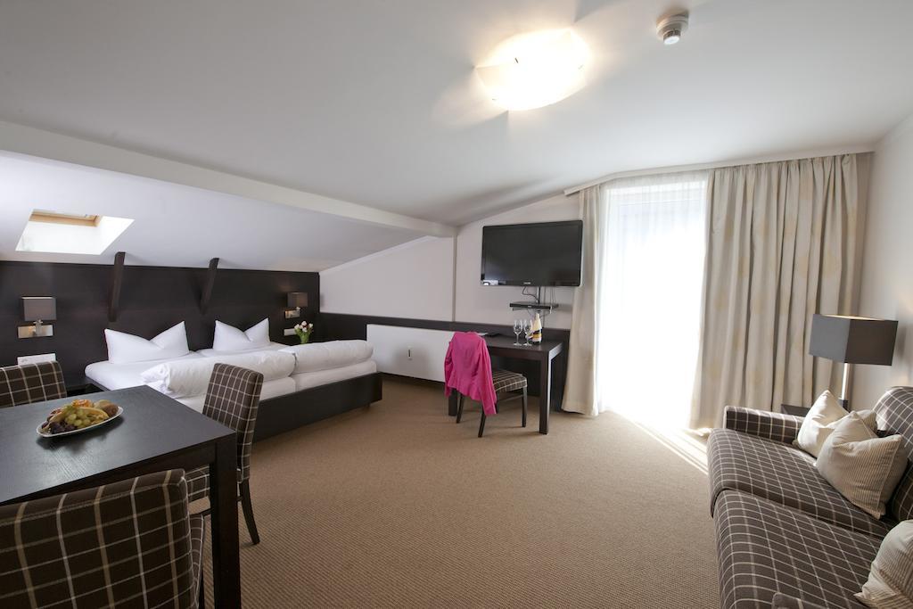Hotel Bierwirt Innsbruck Exteriör bild
